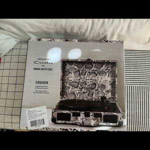 Limited edition record player from UO!